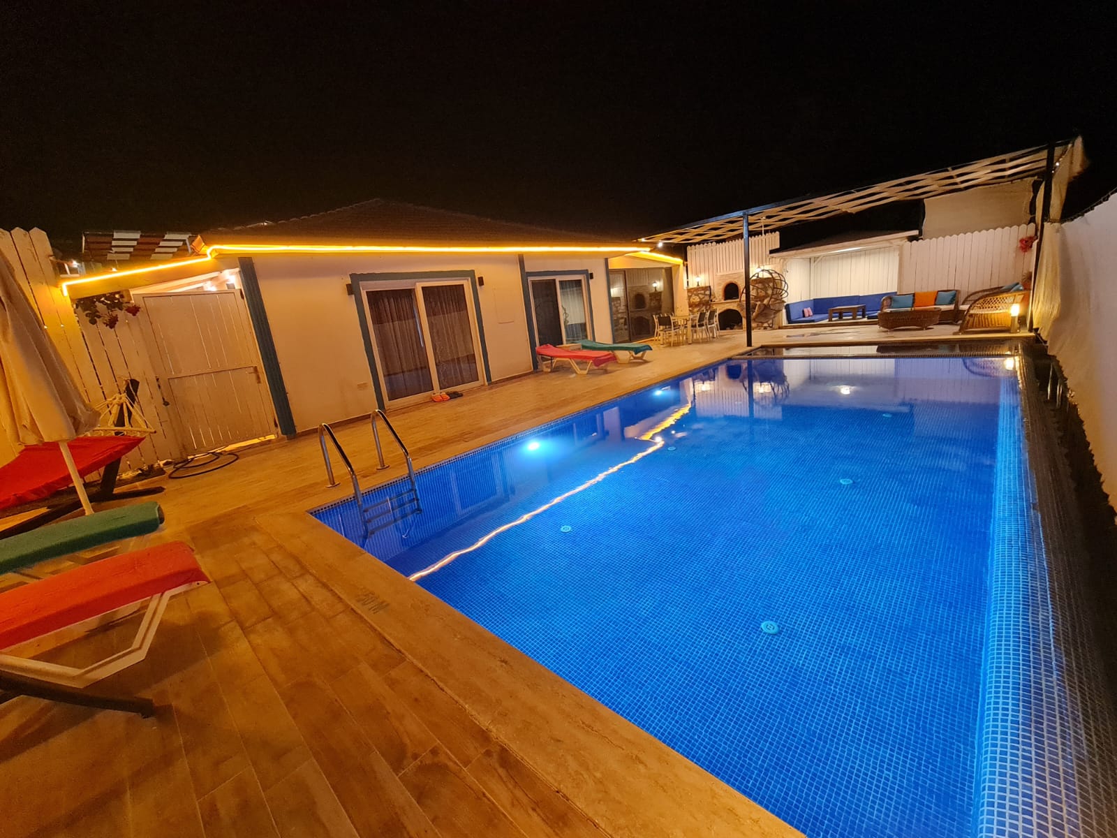 /images/Villa/1/7ee78934-30ca-47a1-97b4-7489f714c1e9.jpg