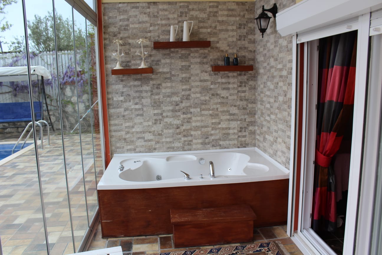 /images/Villa/2/f4ad4a98-1d4b-465f-ae01-ce433d9ca279.jpg